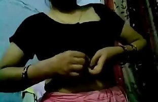 Indische Tantchen mit Big Titten Sein ein necken