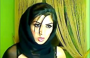 Pakistanische amateur babe auf Webcam masturbation
