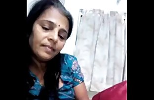 Indische Tantchen Saugen Schwanz