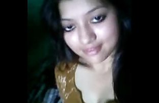 sexy bhabhi reena boobs hot show