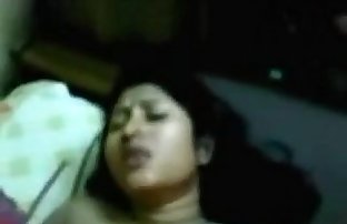 السمين الهندي فتاة يجري مارس الجنس قبل لها BF