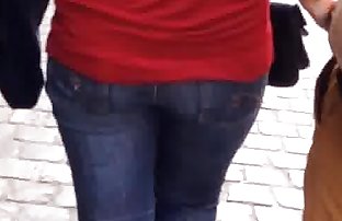 shivangi Balançando bunda no calças de brim
