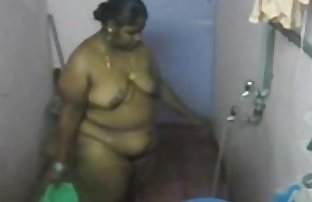 desi- south indian aunty bathing 2