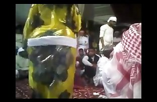 Arabische Big Arsch - Runde butt - Biegen über Beute