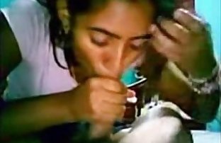 देसी भारतीय सींग का बना हुआ ब्रिटेन प्रेमिका सुपर चूसना और भयंकर चुदाई कमबख्त के साथ चूत में वीर्य