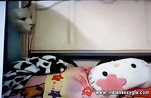 Indische desi collegegirl ficken Ihr saftig PUSSY in Dusche mit dildo - indiansexygfscom