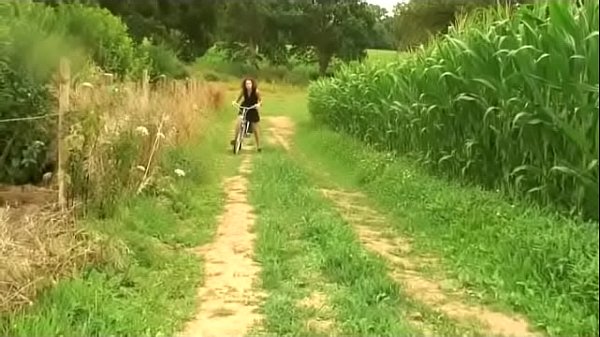 orgia selvagem ao ar livre com voyeur papy