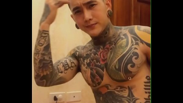 Hotboy xăm hình show sex trên Blued