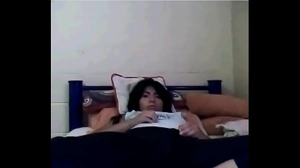 La calda morra si masturba in cam