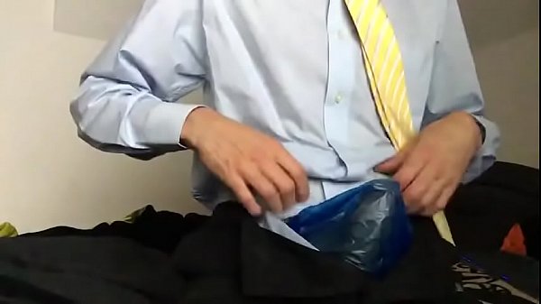 Chàng trai văn phòng 4