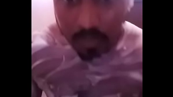 Desi gay diteggiatura in bagno