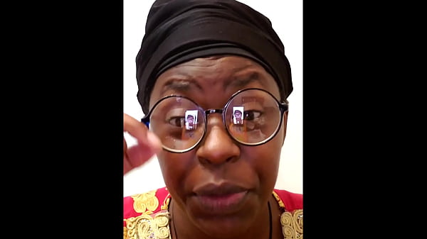 Domande e risposte con SluttyMelanin #12 a) [WWYP] Sesso vaginale o sesso orale?