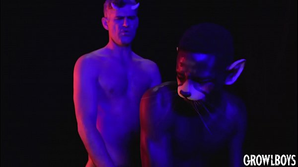 GrowlBoys - Papá sátiro engendra a un jovencito negro peludo