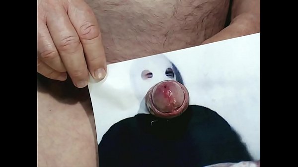 Geiler Kerl ins Maul gefickt und ins Gesicht gespritzt