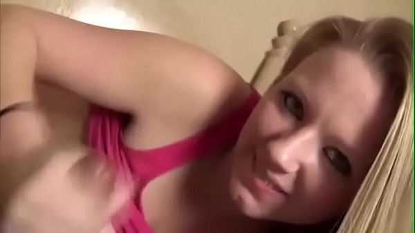 baisé&eacute_ ma s&oelig_ur tr&egrave_s fort,soeur française