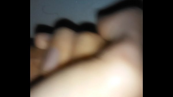 Dylan spielt einen, bis er abspritzt