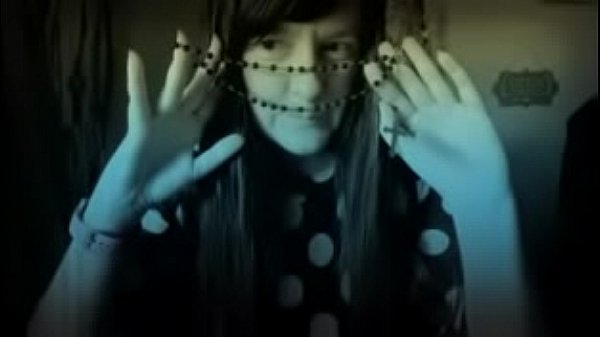 UN. di un allucinante rosario religioso blasfemo: tua mamma è d. e rido di lei!