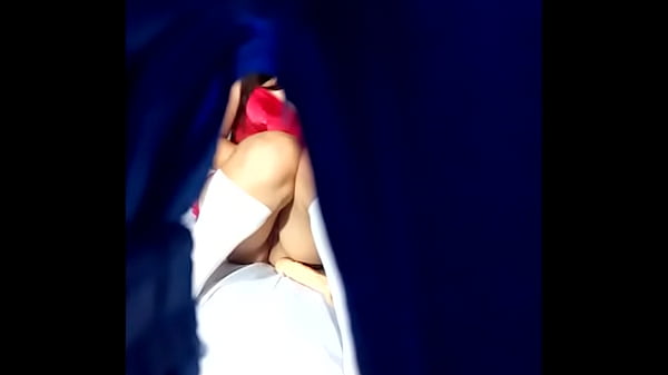 Rollenspiel AMATEUR probiert die UNTERWÄSCHE SEINER MUTTER aus und SPIELT MIT IHRER nassen MUSCHI, BIS ER KOMMT