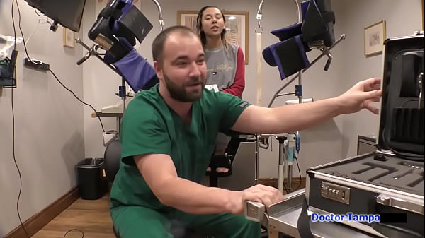 Amazing passionate Teen dances