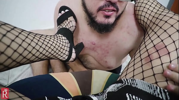 MEU SUBMISSO POD&Oacute_LATRA - MY PODOLATROUS SUBMISSIVE