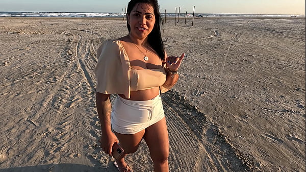 Cuspe e Toma no Cuzinho: Foda Anal em P&uacute_blico na Prai