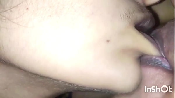 Scène de baiser chaud avant une baise hard, vidéo de sexe de fille indienne desi dans le style desi