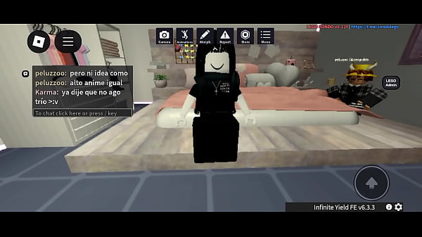 Le ped&iacute_ sexo a mi amigo en roblox