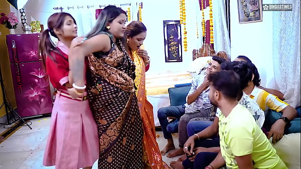 Sexy Teen Girl strips in asian_woman