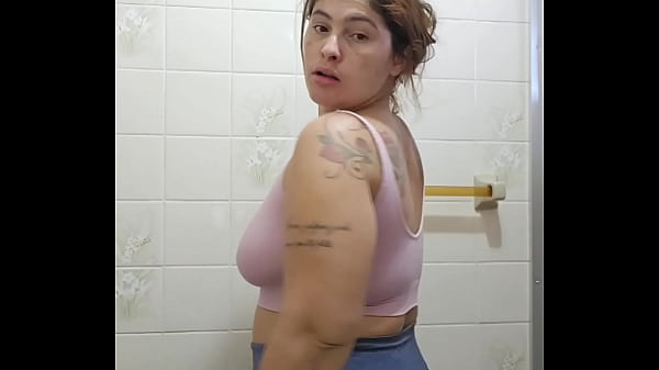 Pissing so horny, I'm going to piss like that on you