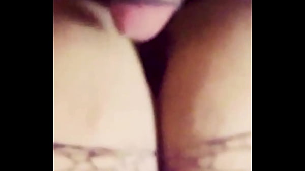 Neg&atilde_o Untersetzter BBC lutscht den Arsch Leitado - Nicolly Summers (KOMPLETT AUF SHEER UND ROT)