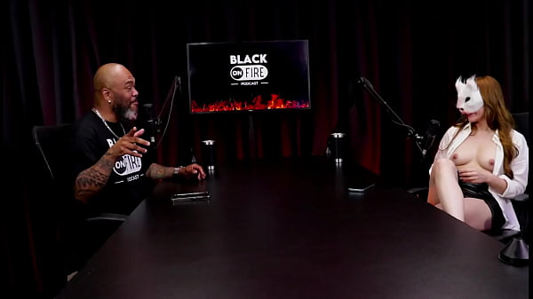 Habló de lo que la hace correrse, siente calor por los pervertidos que empujan a las mujeres en el autobús, y la parafilia... - Victoria Rubro (MIRA EN: SHEER/RED)