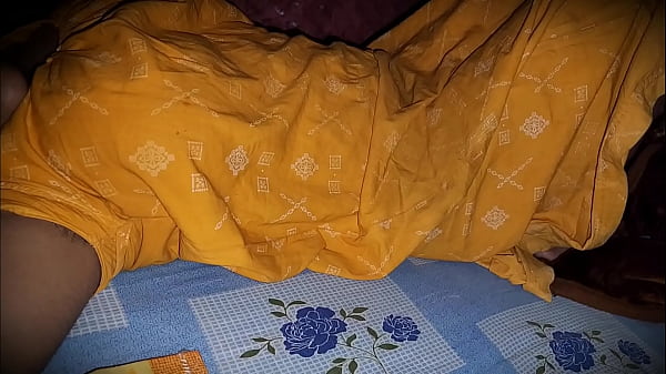 Ich ficke die cremig feuchte Muschi meiner Stiefmutter, wenn mein Mann nicht in der Stadt ist