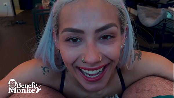 BENEFIT MONKEY: Veronica Leal si mette in mostra con un minuscolo perizoma e guarda la scena completa!