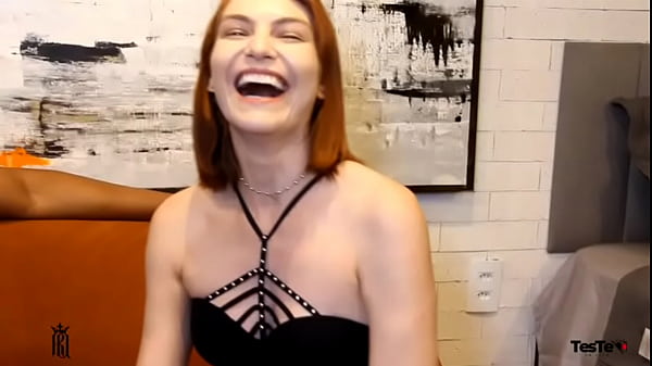 Dando gostoso para um f&atilde_ no teste do sof&aacute_ parte 2