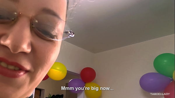 Amazing sexy Teen performs