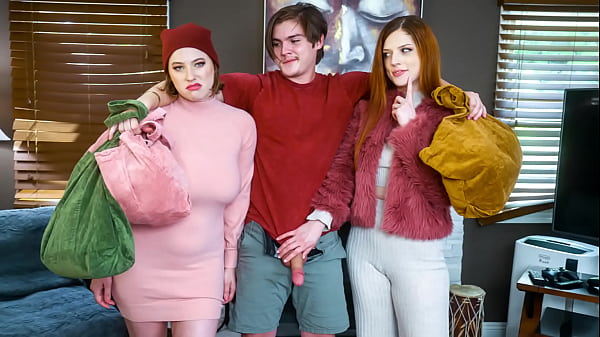 Incredibile teenager cattiva si mette in mostra