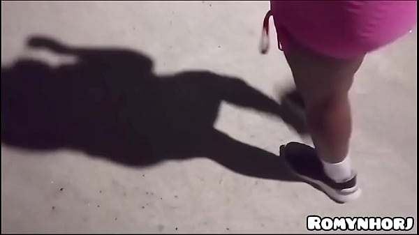 CAMINANDO POR LA CALLE RIO DE JANEIRO, DOTADA TERMINÓ ENTRANDO A CASA DE UN DESCONOCIDO, LA FOLLÓ SIN CONDÓN Y SE CORRIÓ DENTRO