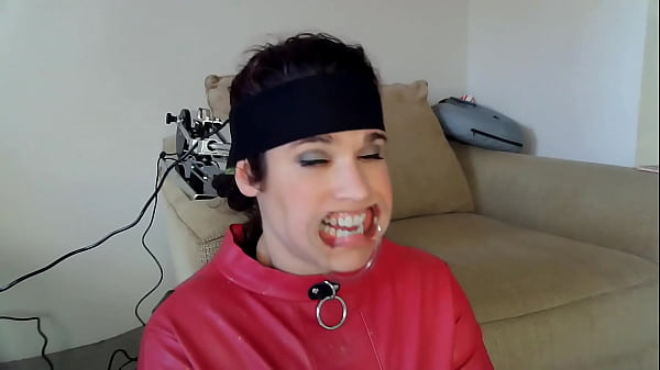 Wife'_s head attached to a fucking machine = Greatest BJ EVER