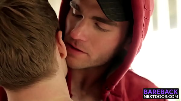 Jonah Marx fickt die Wichse direkt aus seinem Ex Gabriel Cross