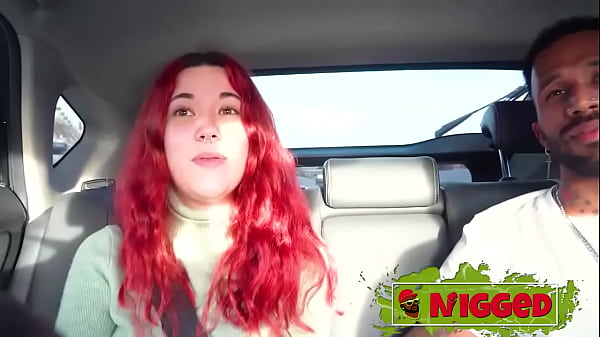 Dall'aereo al tuo GRANDE CAZZO NERO! Crow Sniff sta ricevendo un TRATTAMENTO GROSSO