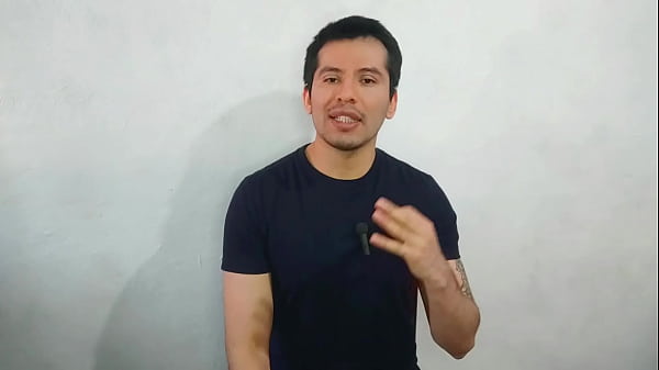 Il negoziante di ferramenta sposato penetra il venditore di telefoni sposato con i suoi 20 cm! storia sessuale