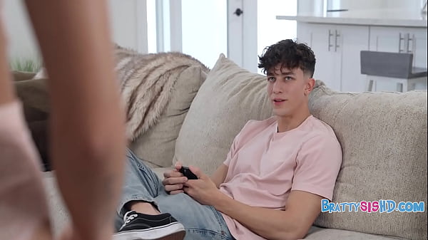 Huevos de Pascua y Crema de Hermanastro