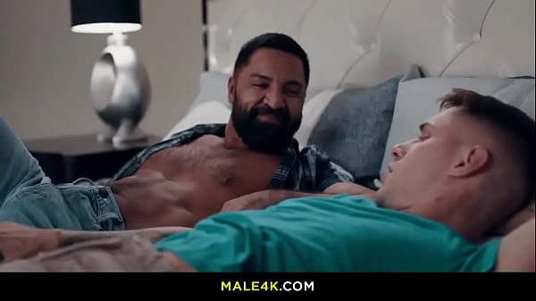 The Shy guy - Zak Bishop, Dominic Pacifico