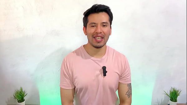 Un amico etero fa sesso orale per la prima volta al grosso cazzo di 20 cm del suo migliore amico al lavoro! storia sessuale