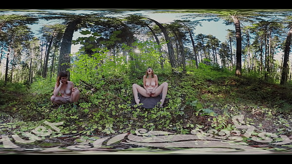 Yanks Beauty Babe Sosha Gets Off Outdoors