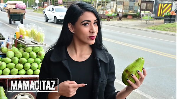 CARNEDELMERCADO – (Anette Rios, Cristian Cipriani) – Unglaubliche PAWG-Latina, eingeölt und bereit, hart zu ficken