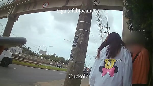 Cuckold challenge! Shy_mide hotwife entering the cafe with Neg&atilde_o_ as boyfriends and the cuckold on the side. Subtitled BBC