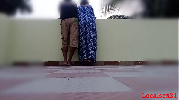 Desi married Blue Nighty Wife Sex In hall (Official Video By Localsex31)