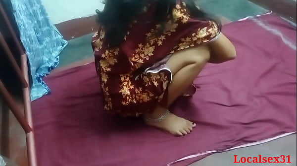Desi Indian Village se casó con Bhabi Red Saree Fuck (video oficial de Localsex31)