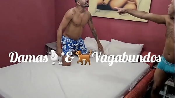 Mujer casada cachonda se folla a dos y el cornudo acaba de ver a los chicos follándose a la gordita traviesa. - Leo Ogro - Ant&ocirc_nyvtt